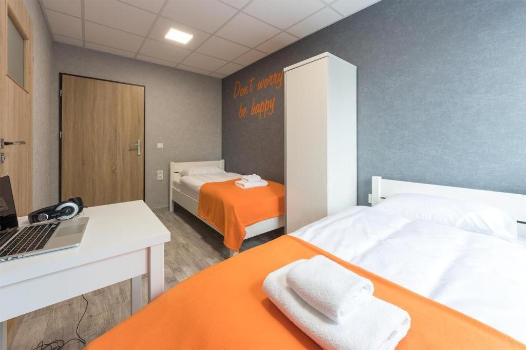 Dom Sportowca Bed & Breakfast Raciborz Ngoại thất bức ảnh